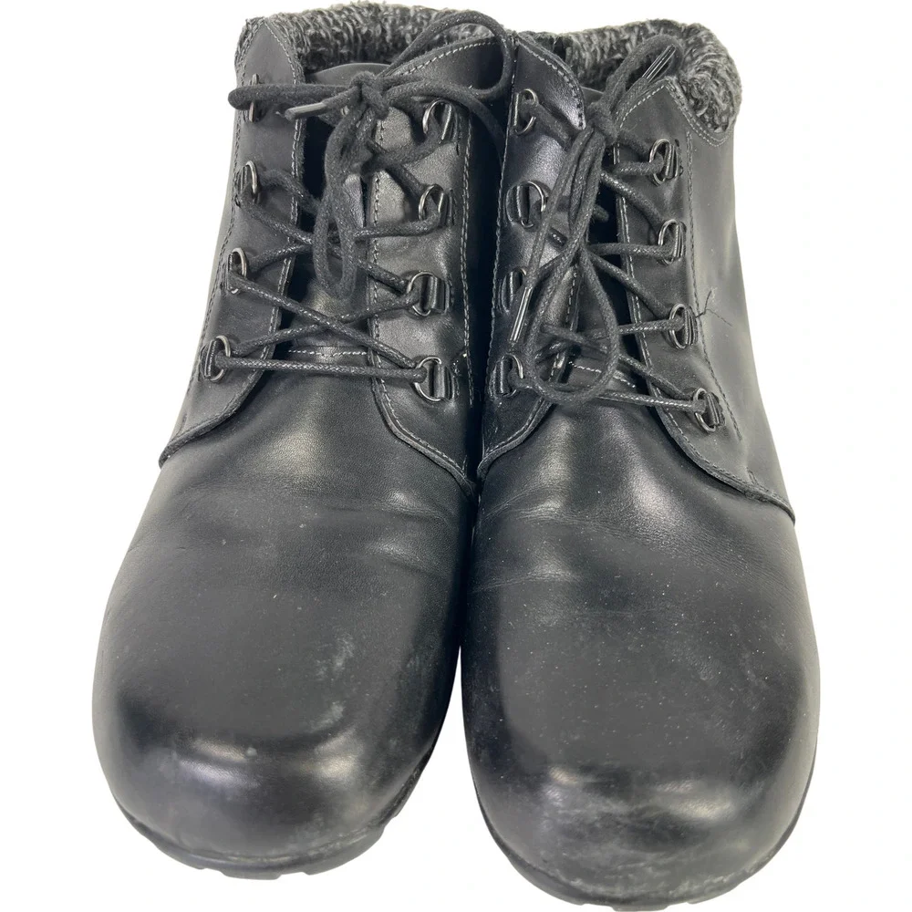 Propet Women’s Black Leather Delaney Ankle Boots - 9.5 W(D) - Picture 2 of 8